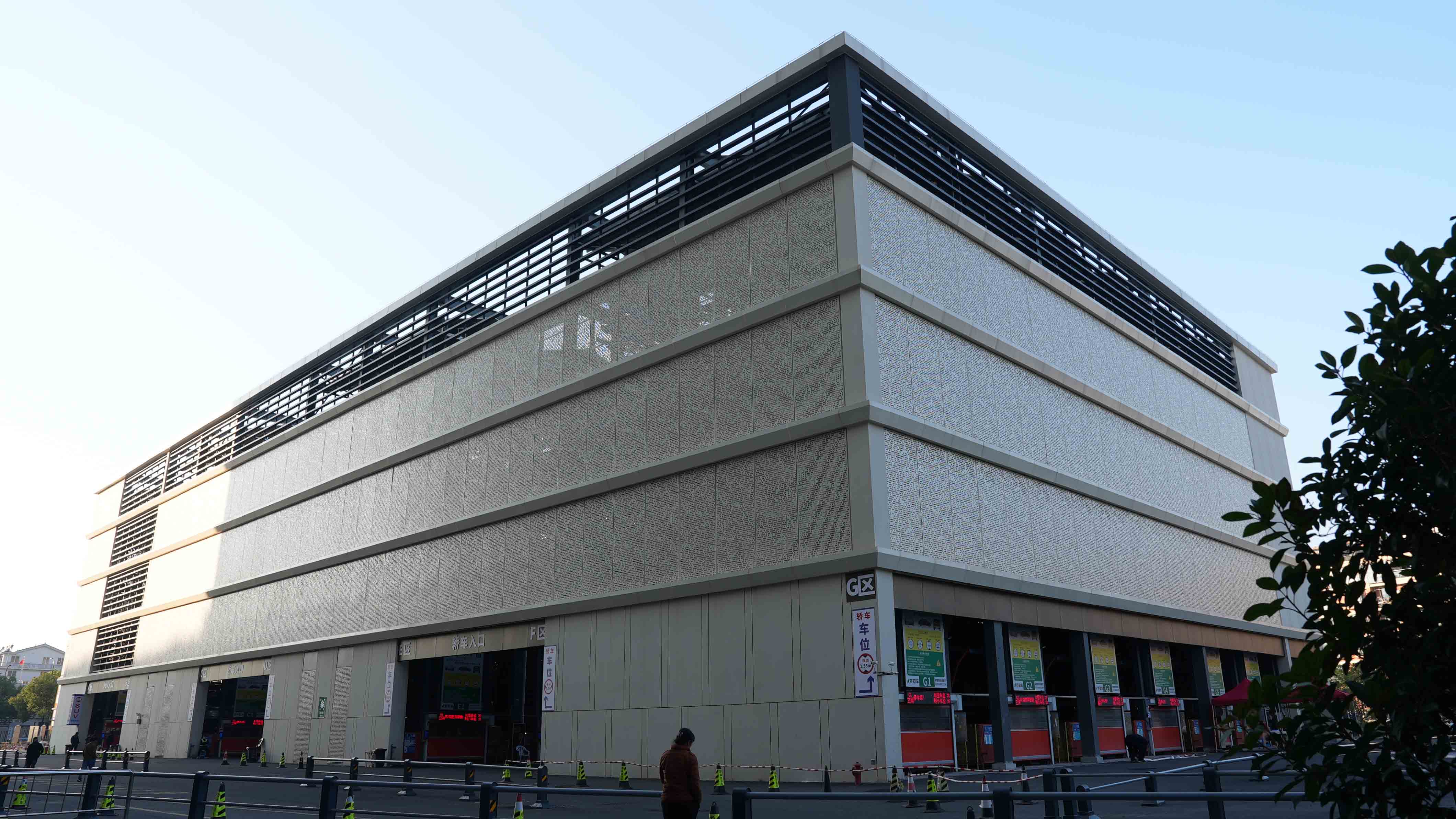 再創(chuàng)標(biāo)桿！臺(tái)州市立醫(yī)院千位垂直循環(huán)庫(kù)正式投運(yùn)